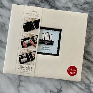 BRAND NEW!! Hallmark honeymoon instant scrapbook